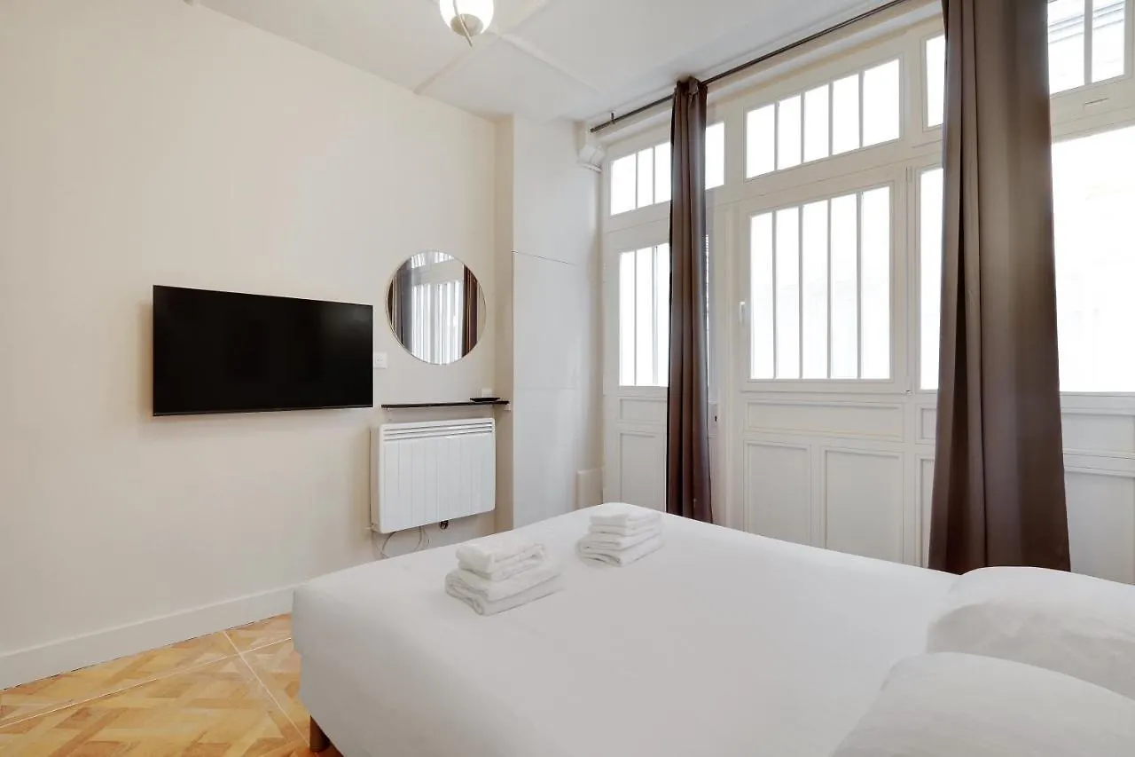 Cozy Studio - 2P - Gare De L'Est Paris Apartment